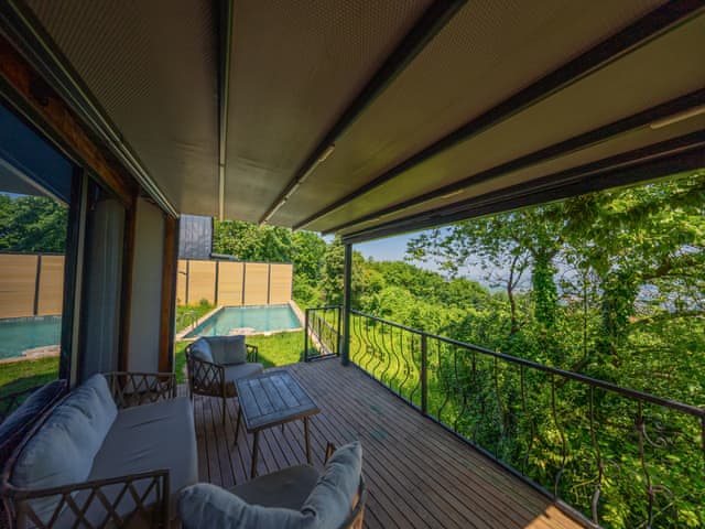 Premium Bahçe Süit (Isıtmalı Özel Havuzlu)