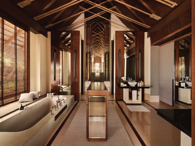 Water Villa Queen with Pool