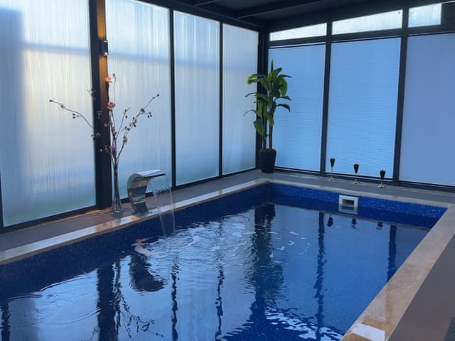 Honeymoon Suite with Private Pool