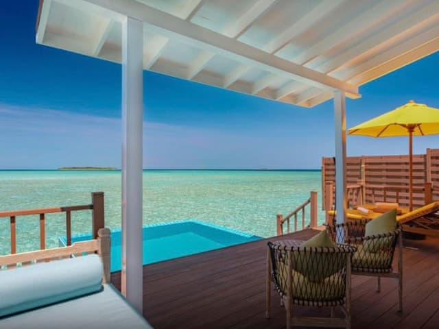 Sunrise Pool Water Villa