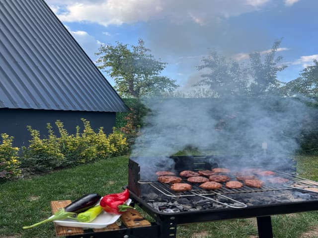 2-MONİ - BOUTIQUE BUNGALOW WITH JACUZZI AND GARDEN