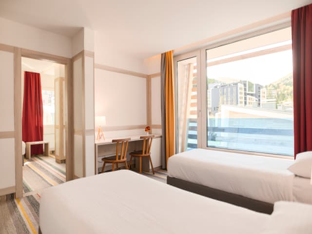 Deluxe Suite with Mountain View and Balcony with A/C