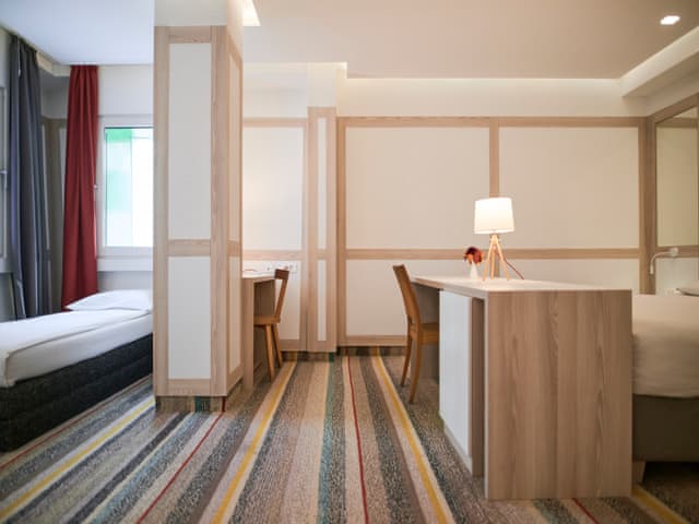 Standart Aile Odası