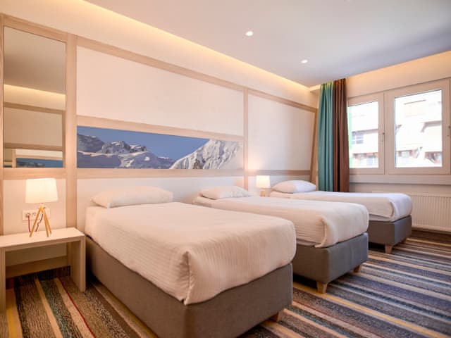 Delüks Üç Kişilik Oda