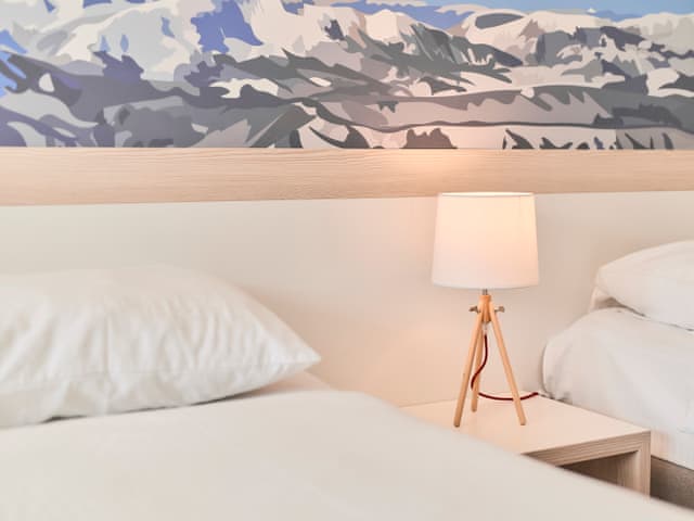 Delüks Üç Kişilik Oda