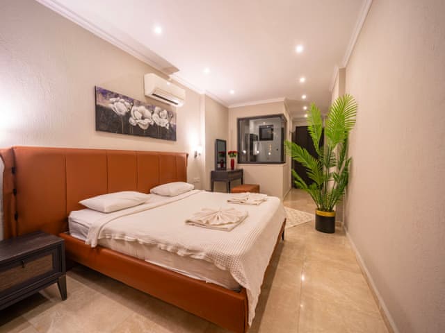 Havuzlu 3 yatak odalı Villa