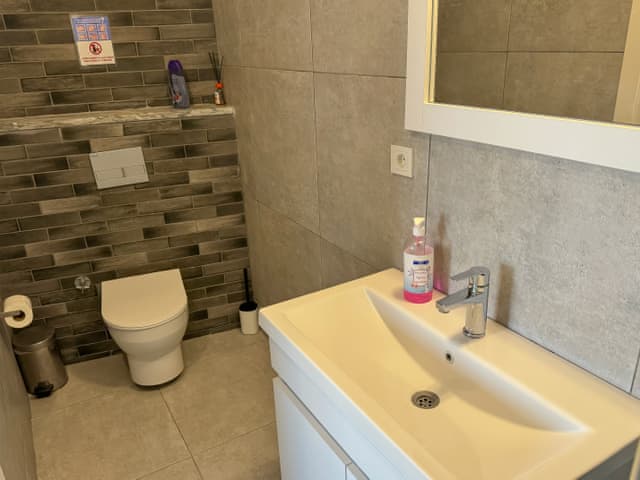 Havuz Manzaralı Oda