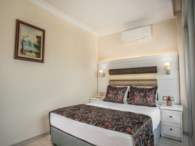 Standard Double Room (Large)