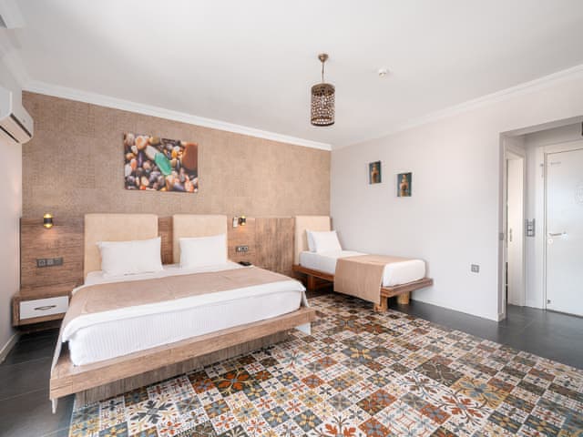 Deniz Manzaralı Oda