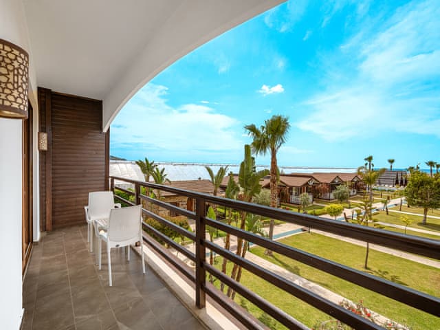 Deniz Manzaralı Oda