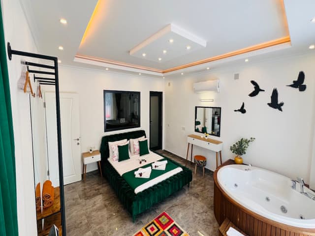 Havuzlu 1 yatak odalı Villa