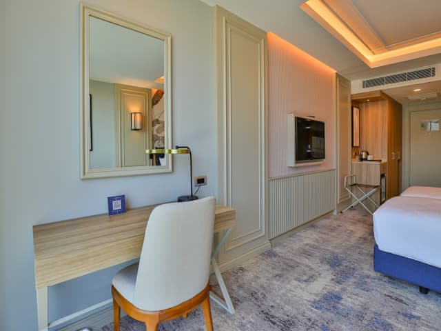 Superior Oda - 2 Tek Kişilik Yataklı