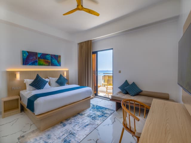 Deluxe Sea View Suite with Balcony