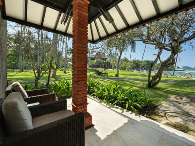 Deluxe Ocean Bungalow