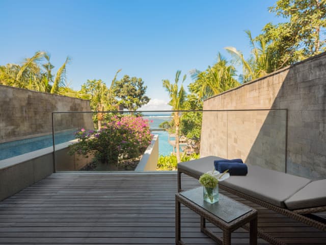 Heavenly Ocean View Pool Suite - 1 King Bed