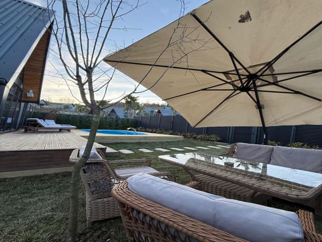 Superior Özel Havuzlu Bungalov