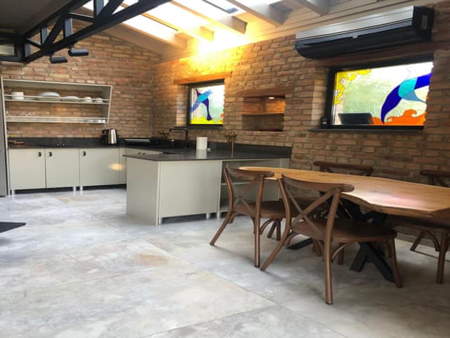 Junior Luxury Heated-Pool Villa