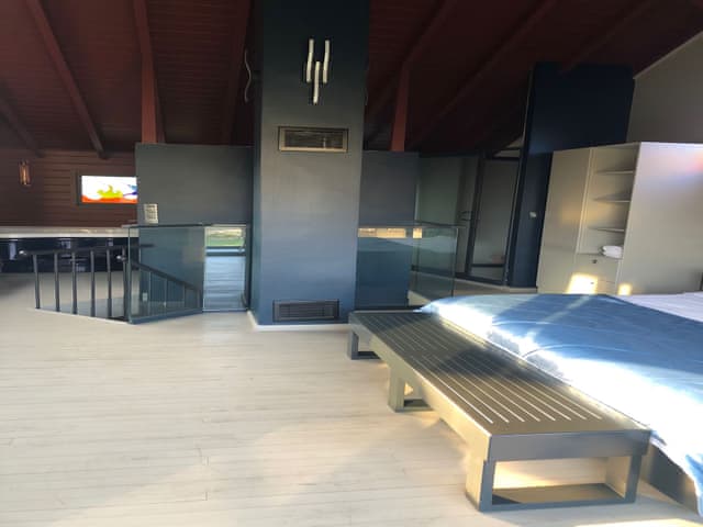 Junior Luxury Heated-Pool Villa