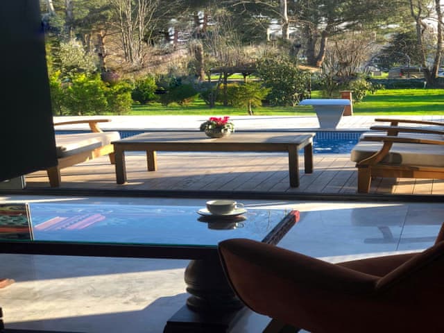 Junior Luxury Heated-Pool Villa