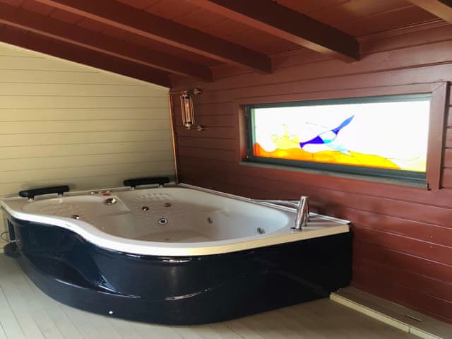 Junior Luxury Heated-Pool Villa