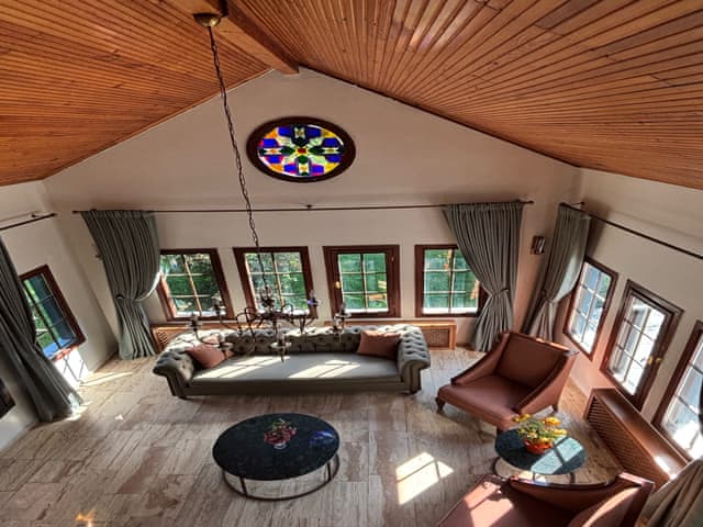 Four Bedroom Country Villa