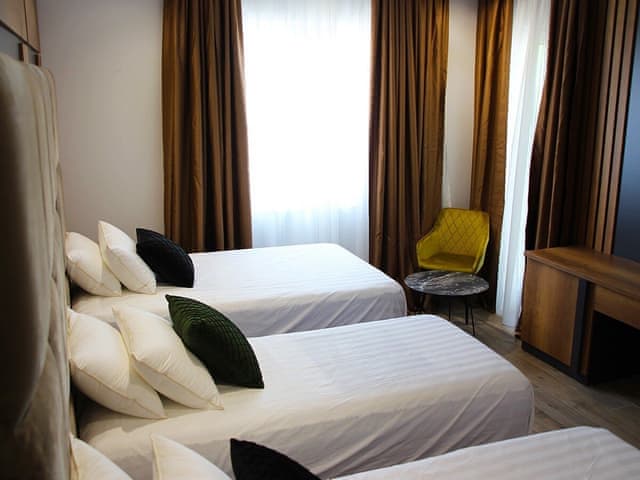 Klasik Üç Kişilik Oda