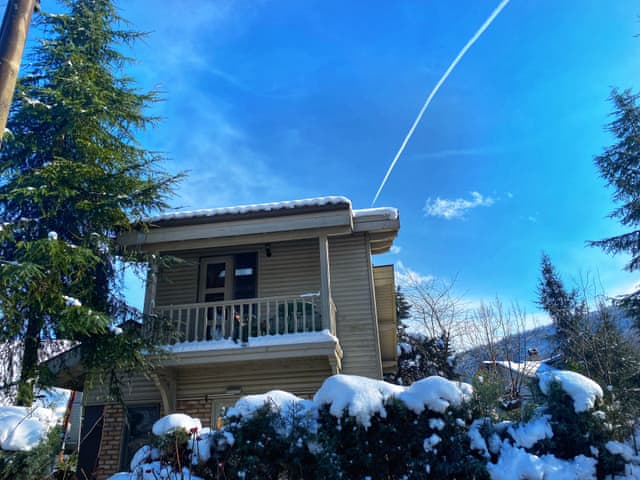 Junior Country Villa