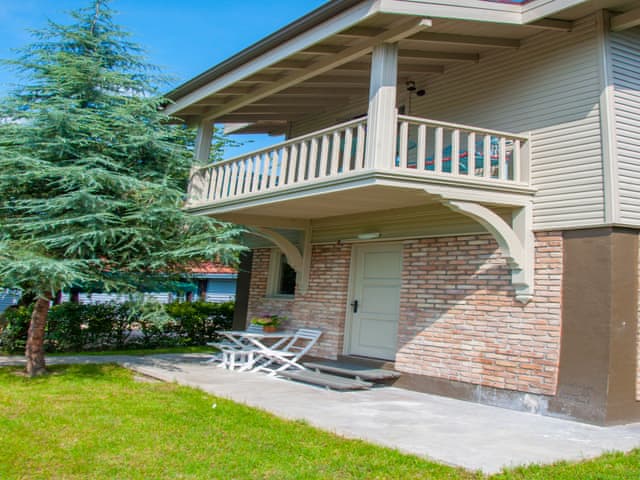 Junior Country Villa