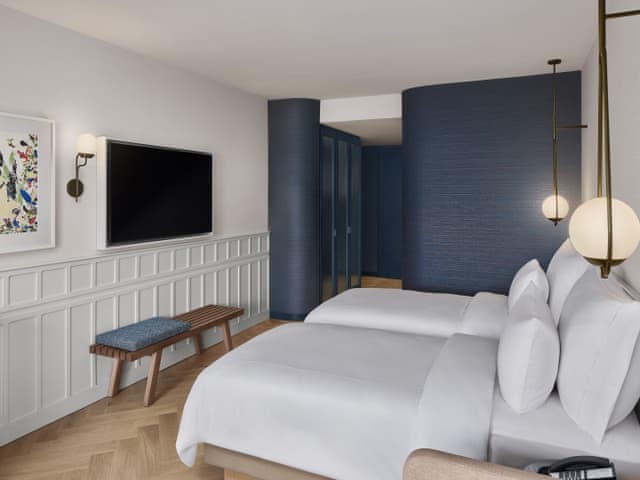 Deluxe Room, City view