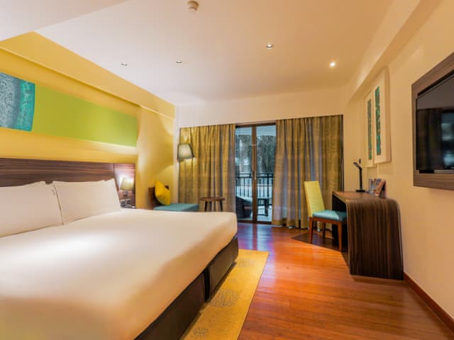 1 King Standard Central Building Room