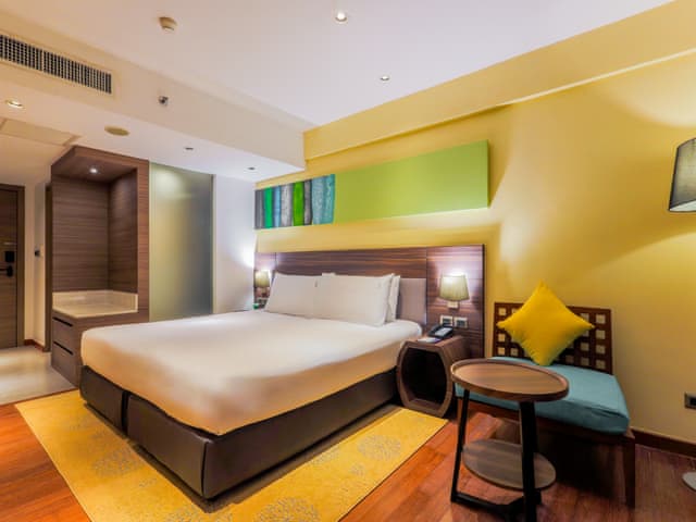 1 King Standard Central Building Room