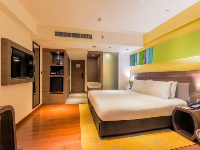 1 King Standard Central Building Room