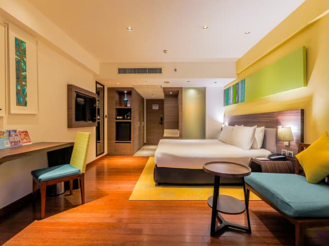 1 King Standard Central Building Room