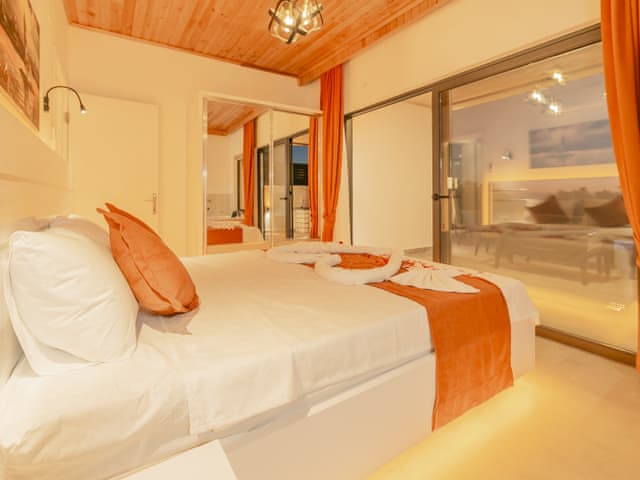 Havuzlu 1 yatak odalı Villa