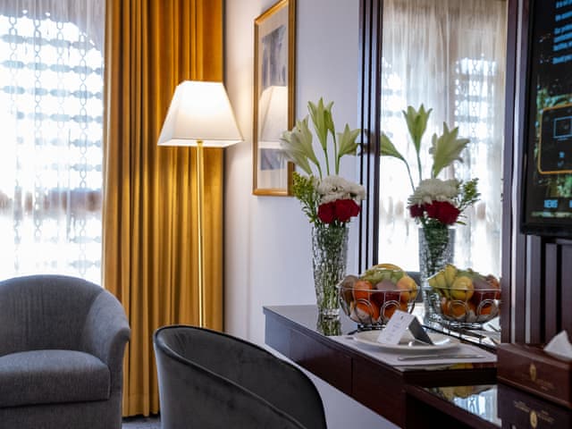 Business 1-Bedroom Suite Haram View