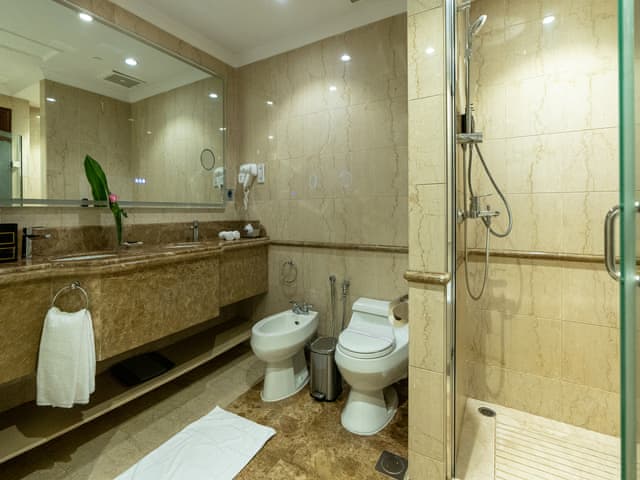 Royal 4 Yatak Odalı Süit - Mescid-i Nebevi Manzaralı