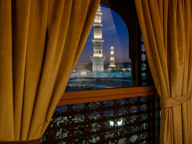 Delüks 1 Yatak Odalı Süit - Mescid-i Nebevi Manzaralı