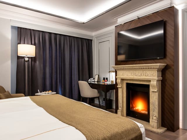 Prestige Deluxe King Room
