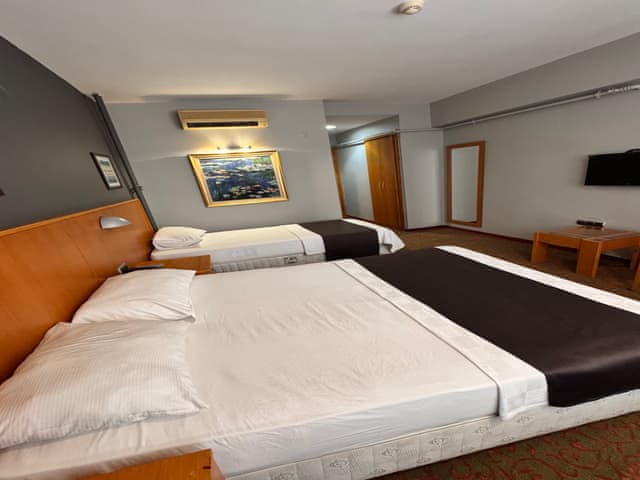 Superior Oda, Şehir Manzaralı