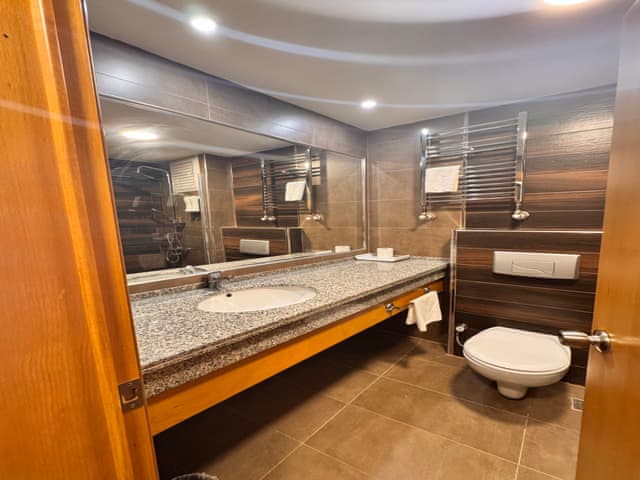 Superior Oda, Şehir Manzaralı