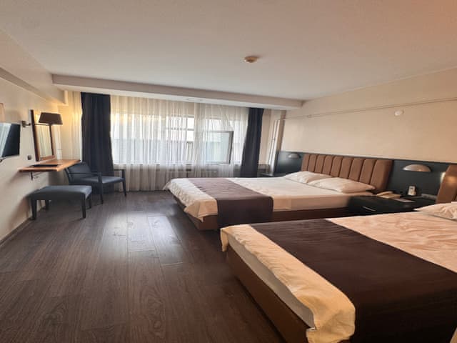 Superior Oda, Şehir Manzaralı