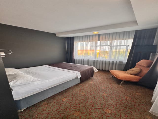 Connection Oda (Deniz manzaralı)