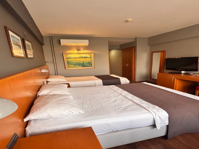 Connection Oda (Deniz manzaralı)