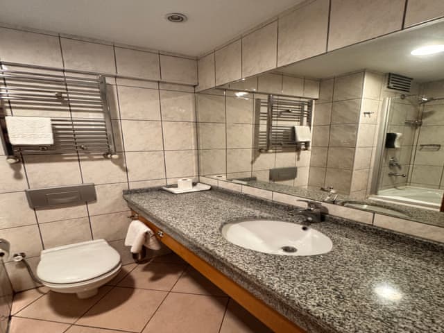 Standard Twin Room, City View