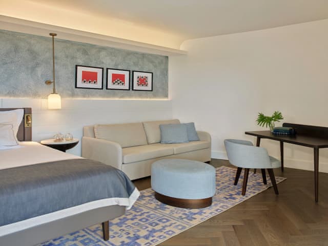 Köşe Süit Jakuzi & Deniz Manzaralı