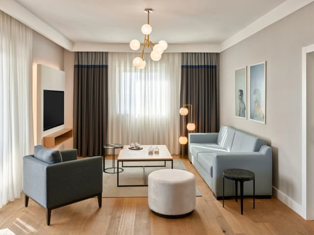 Büyük Designer Süiti