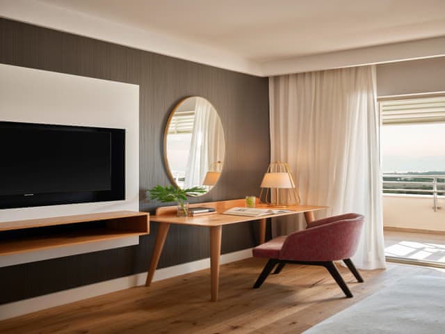 Büyük Designer Süiti