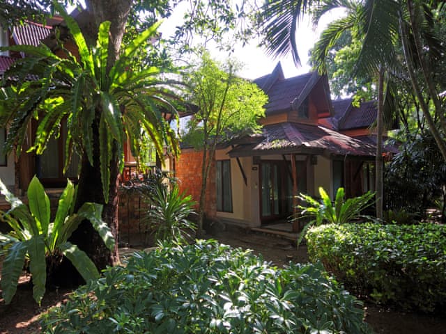 Tropical villa Double Bed (Sunrise Wing)