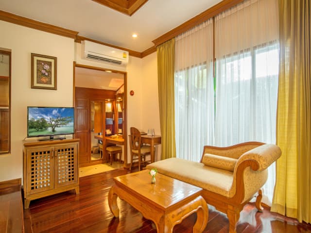 Tropical villa Double Bed (Sunrise Wing)