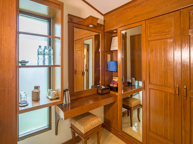 Tropical villa Double Bed (Sunrise Wing)